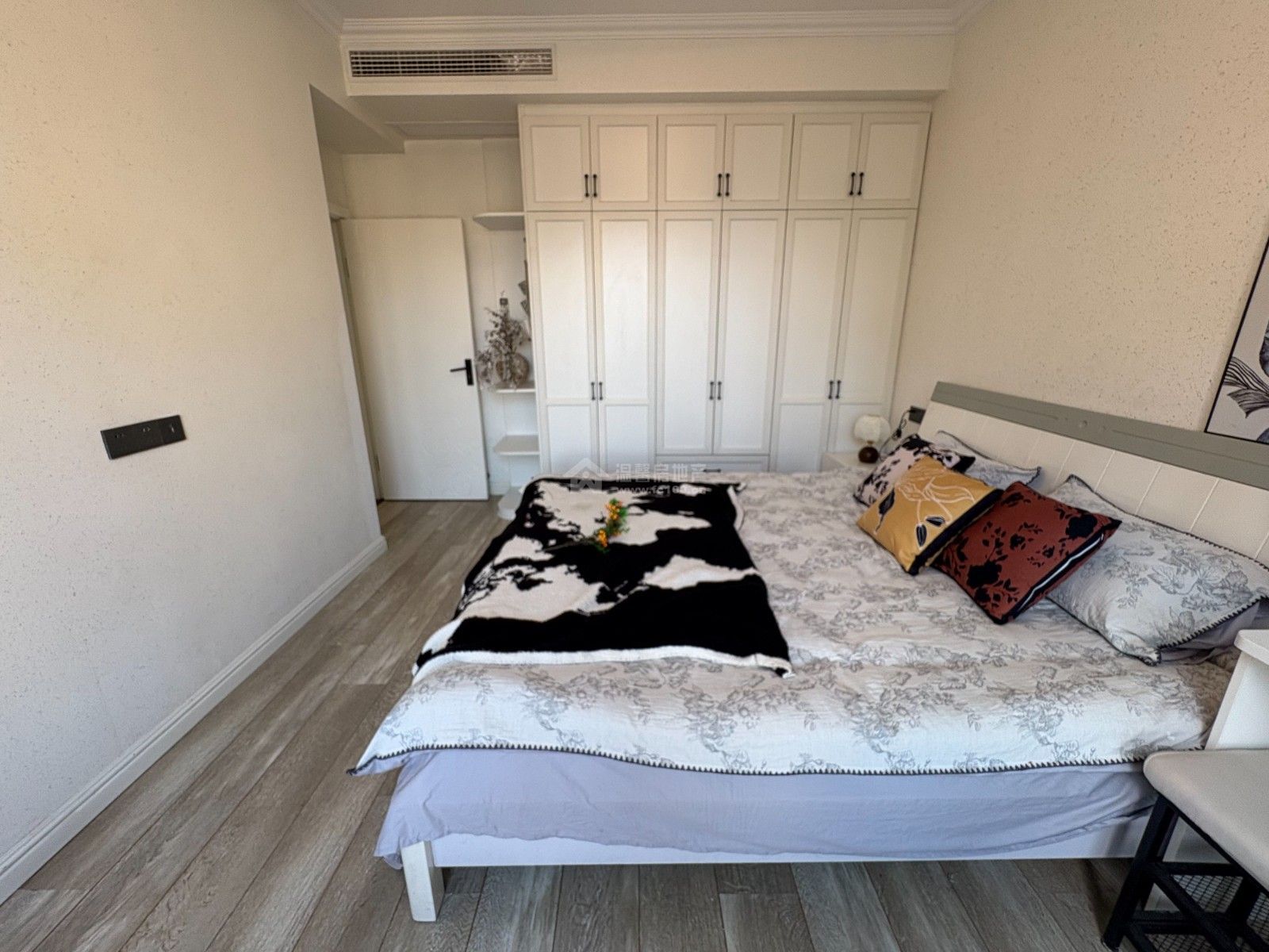 M-28498二手房图片