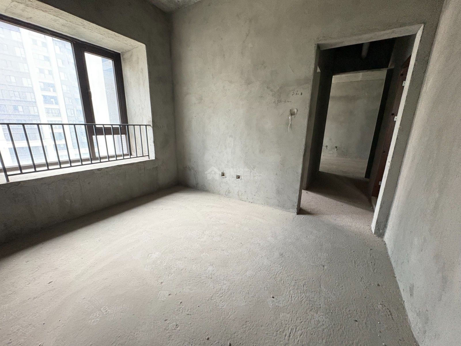 M-41300二手房图片