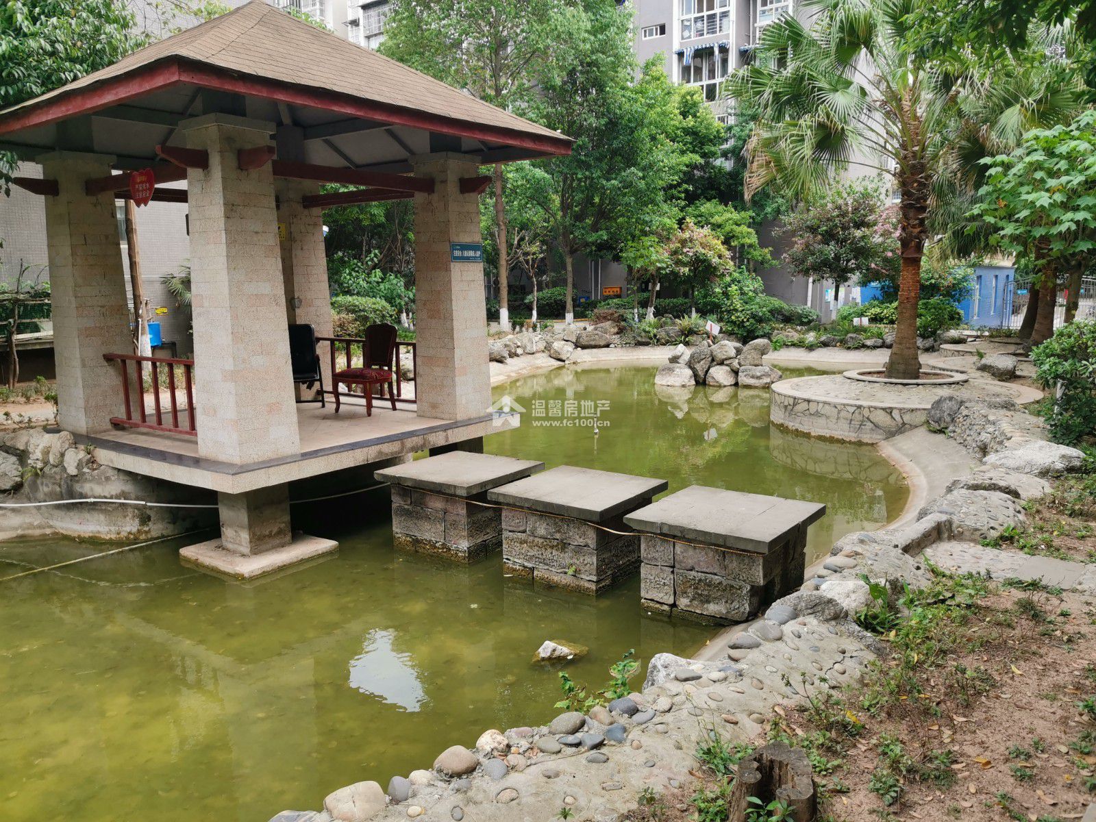 东湖胜景一期图片