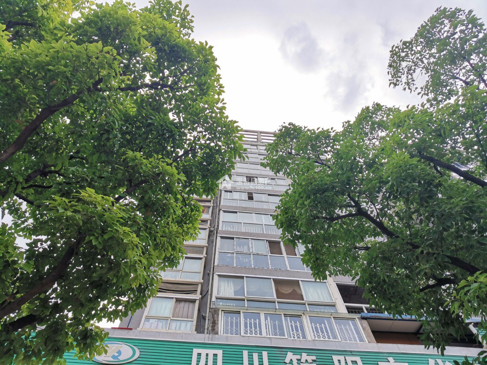 东湖胜景一期图片