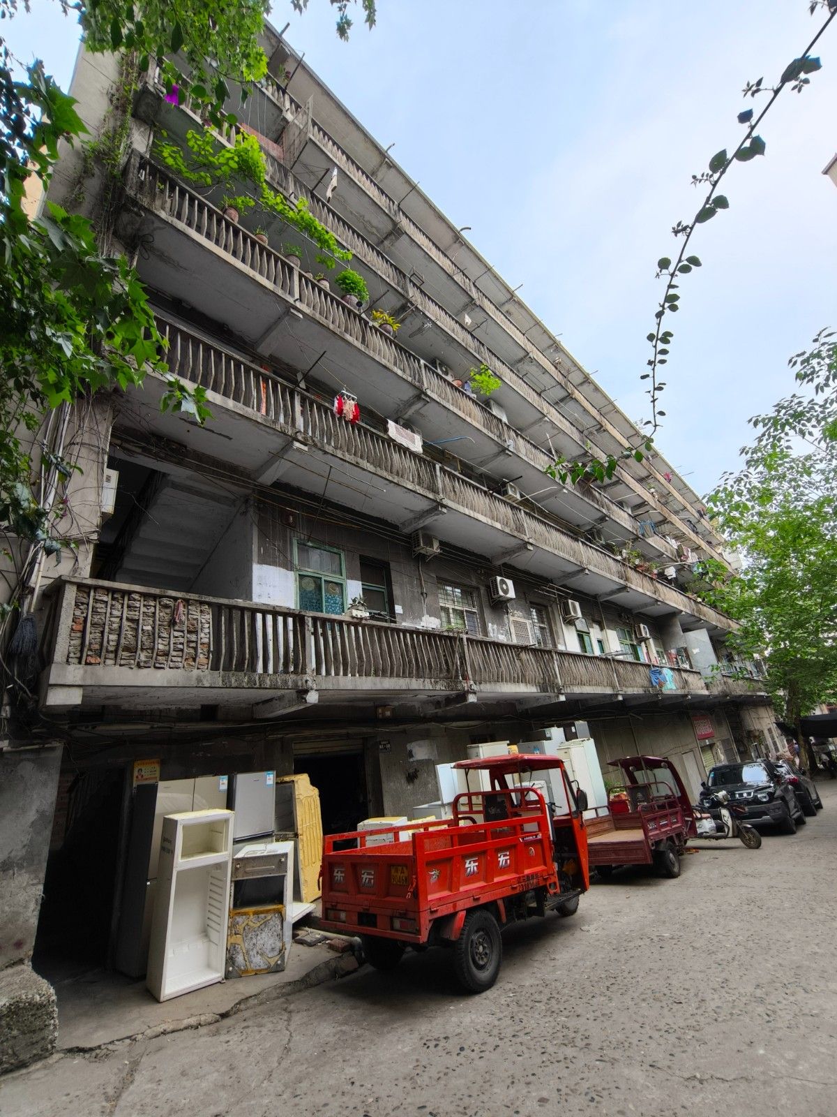 安象街油化厂图片