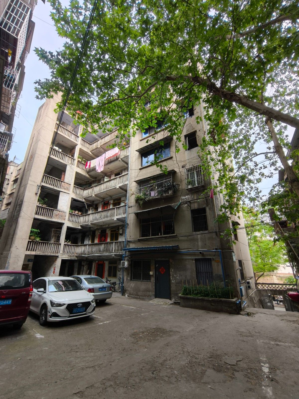 安象街油化厂图片