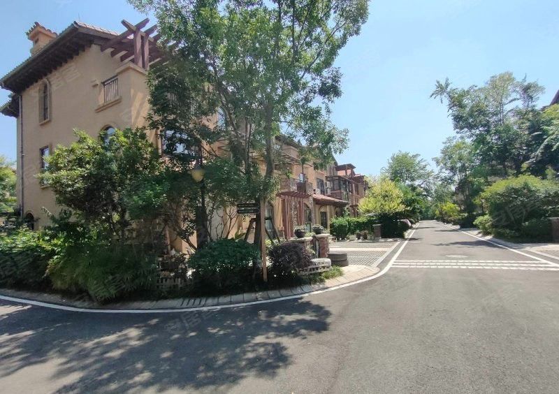 世茂云湖2区4区图片